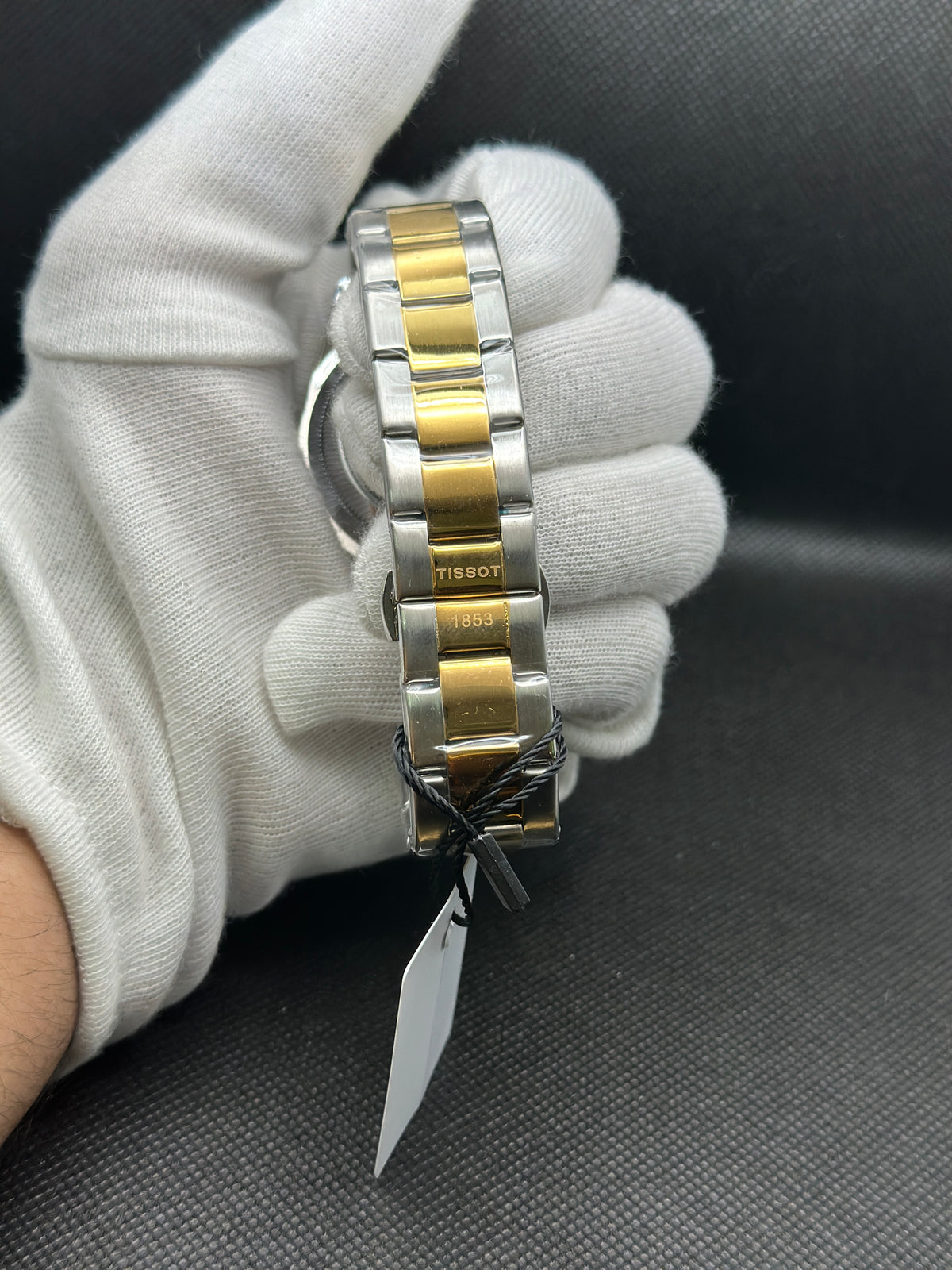 Tissort ( battery)