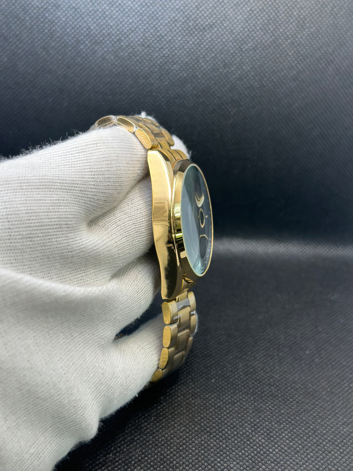 Boos chronological watch