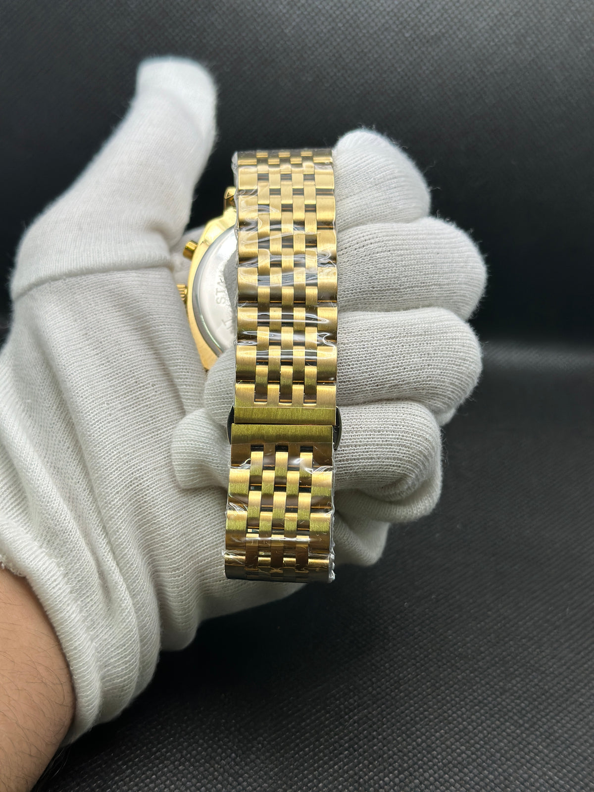 A|x chronological watch