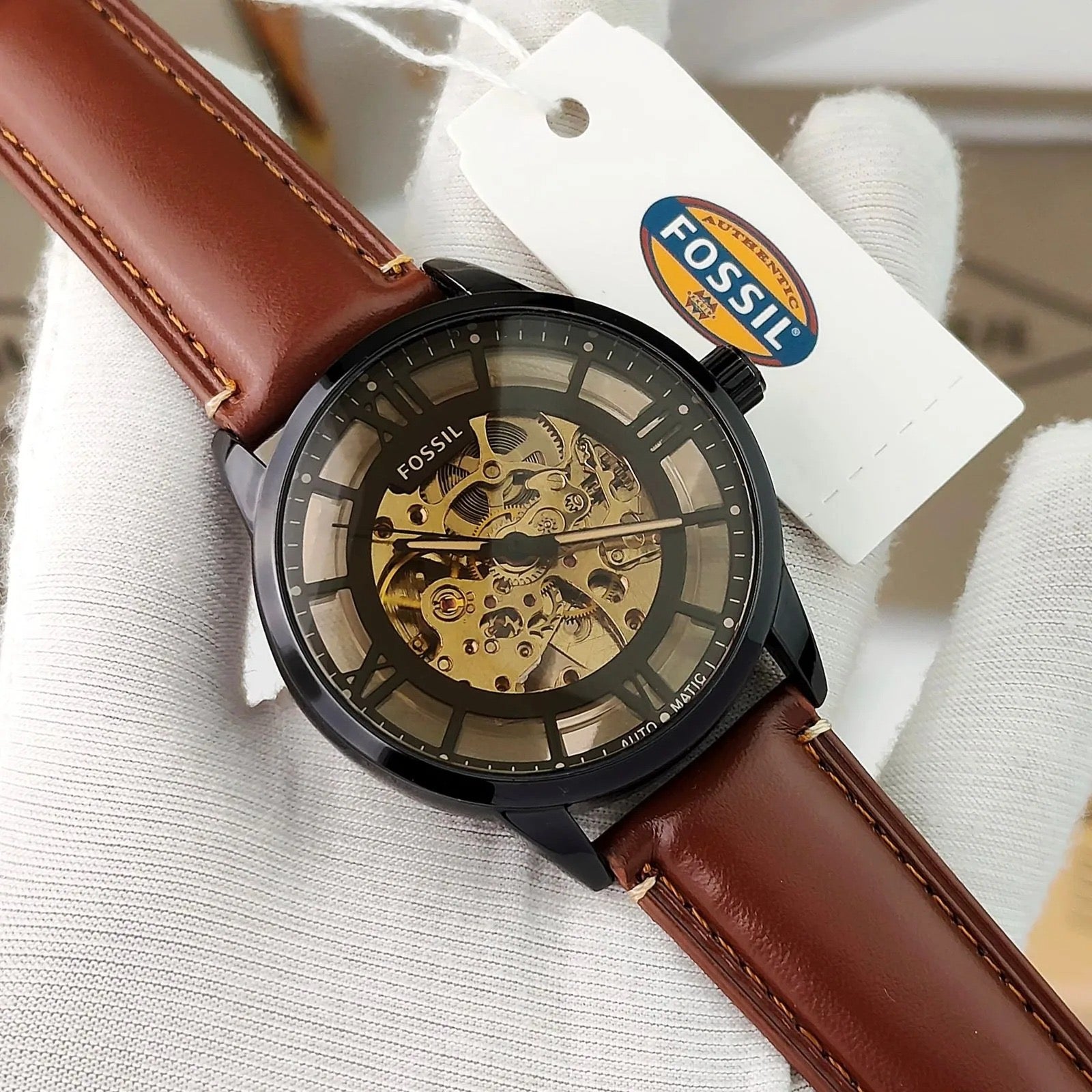 FoSSIl SKeieton Modern Macnine Automatic